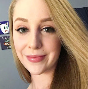 Meet your Posher, Alaina